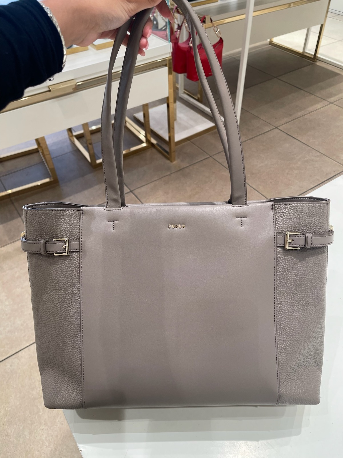 【預購】Furla H0621518灰色Aura手提包（Stucco Gray）