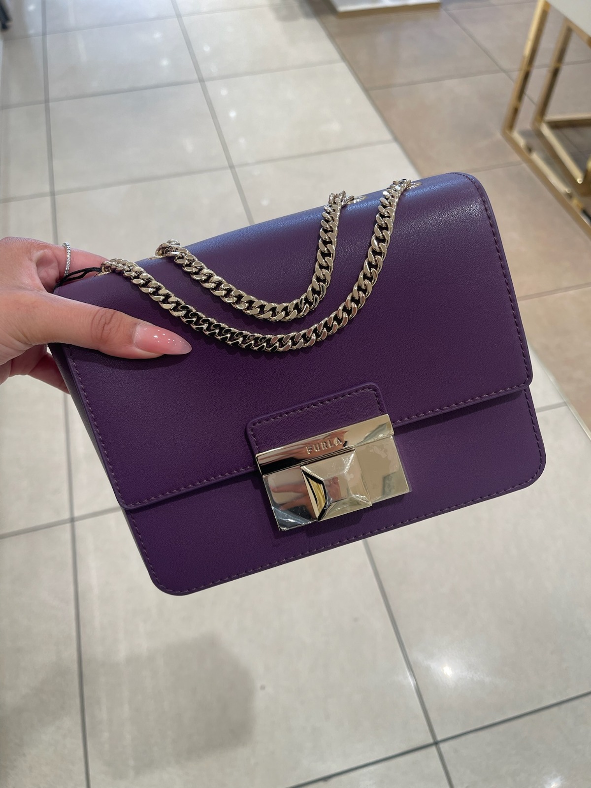 【預購】Furla H0621530 紫色Venere鏈條包（Ametista）