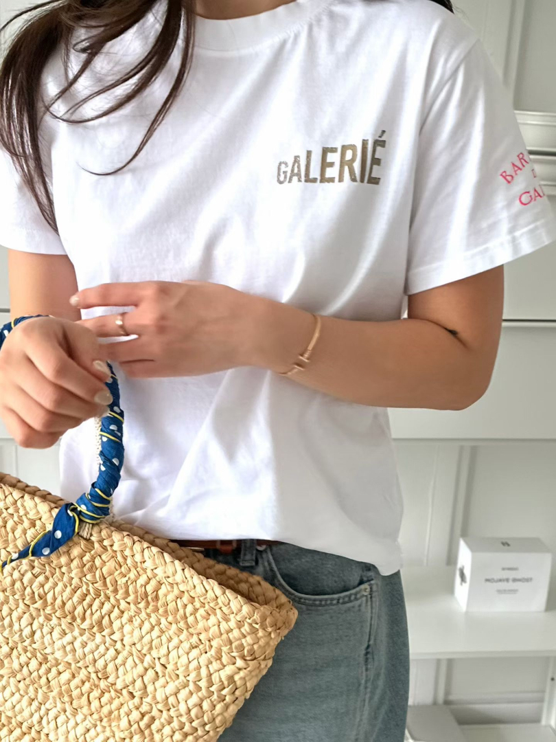 Galerie減齡撞色英文字母質感棉T