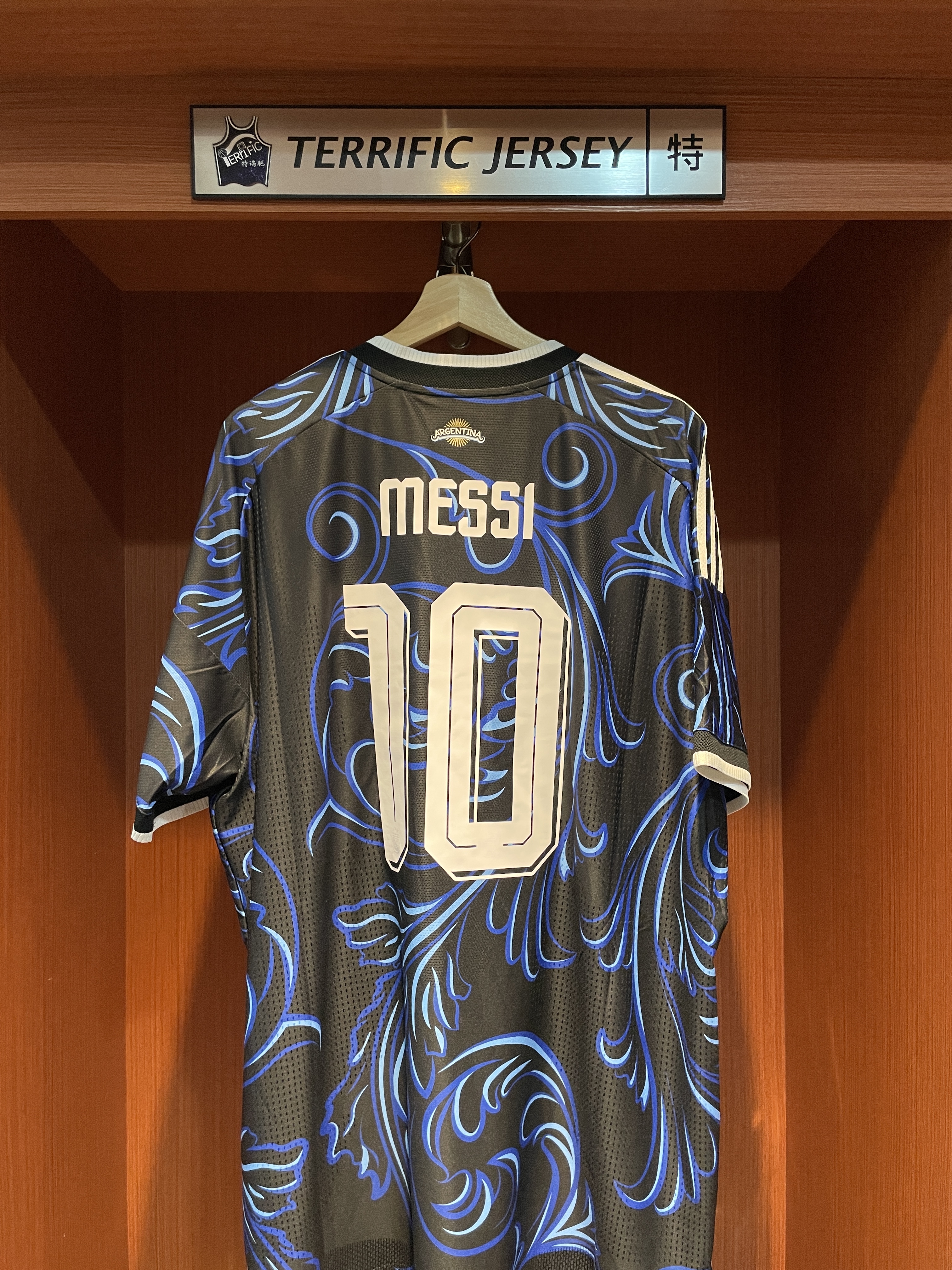 FIFA足球 Lionel Messi 阿根廷深藍 客場 2026 世界盃 Away Adidas Authentic Jersey 球員版 電繡 全新