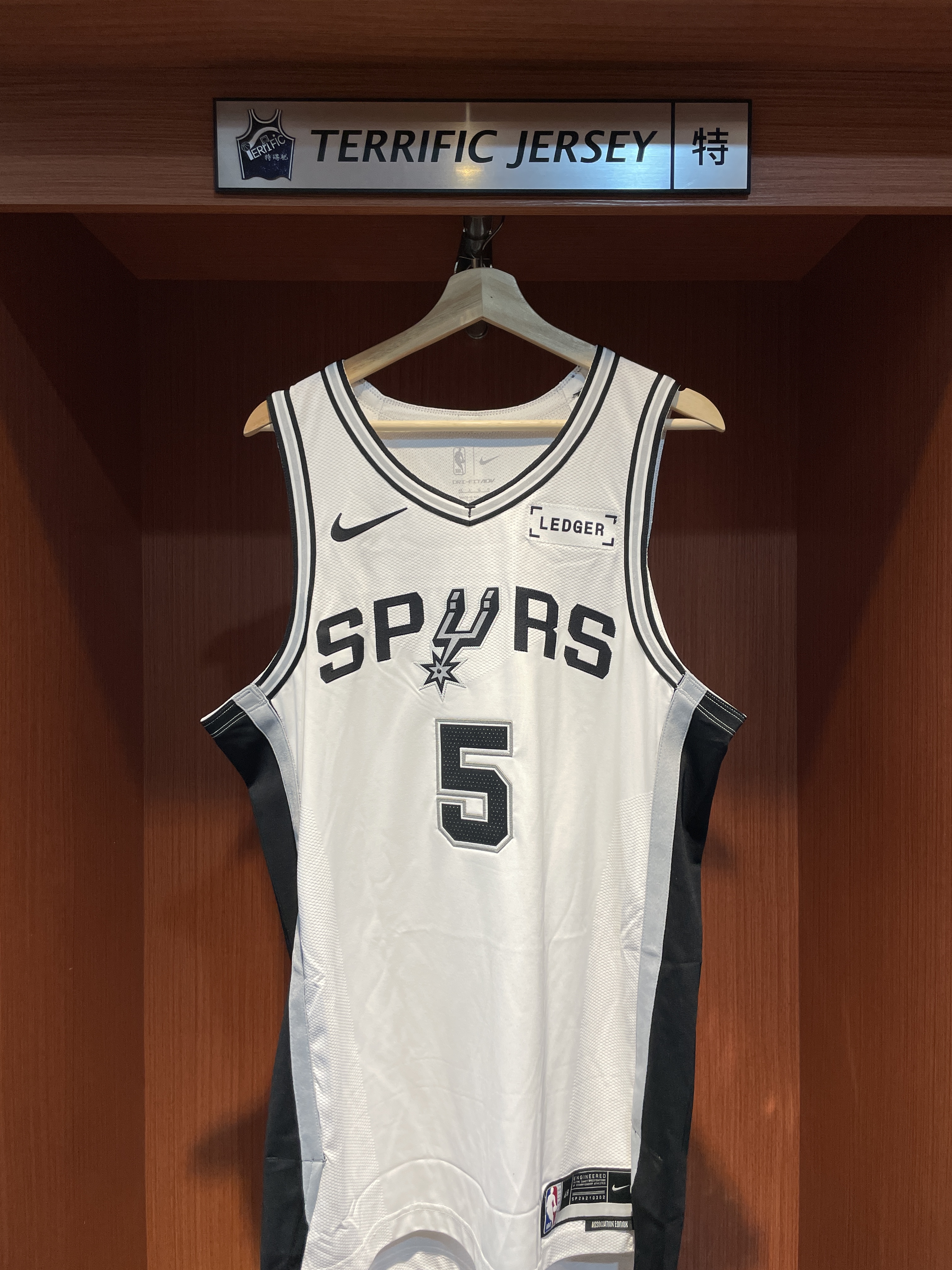 NBA球衣 Stephon Castle 聖安東尼奧馬刺白 Association Nike Authentic 球員版 電繡 含贊助商標 全新