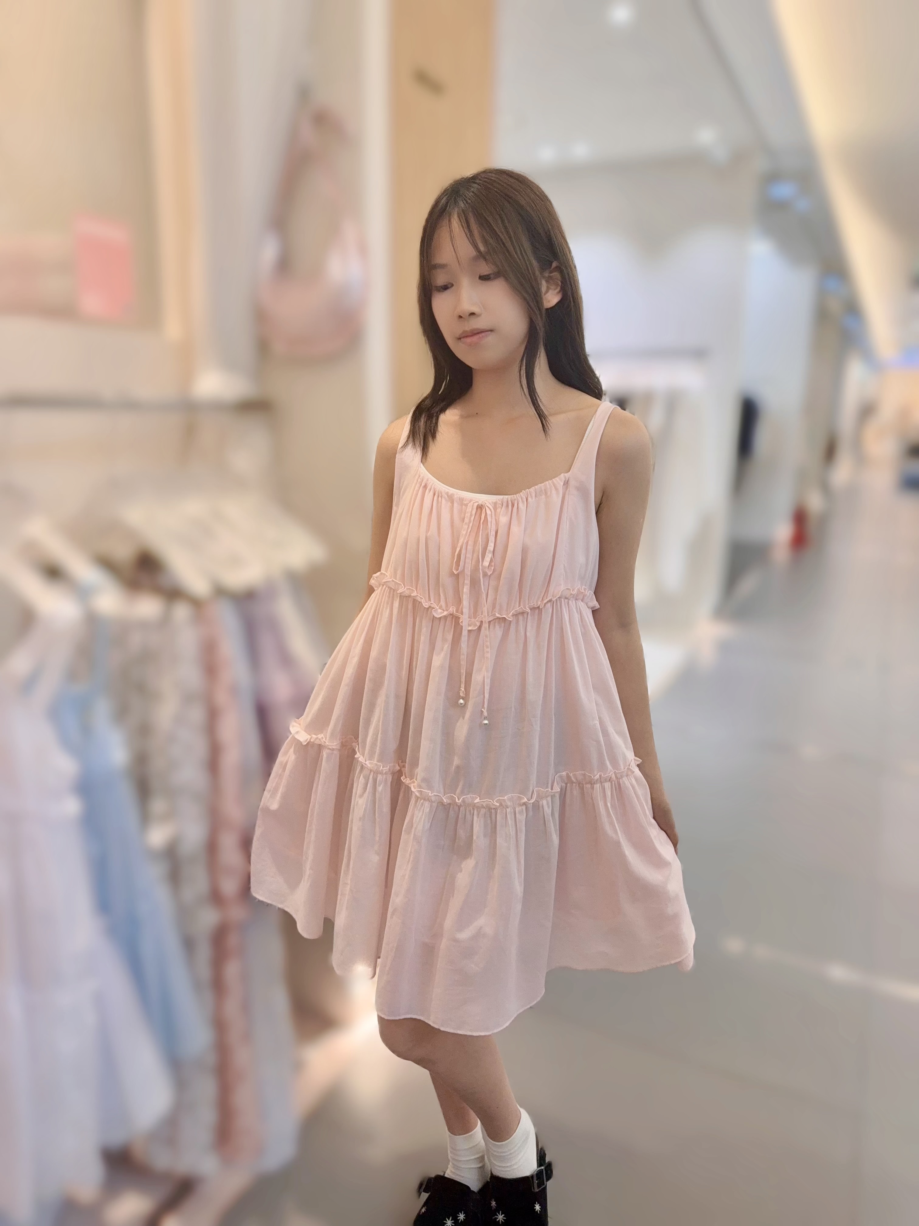 ML16  連身裙  胸 38-42  腰  54  長34   HIP52 $599
