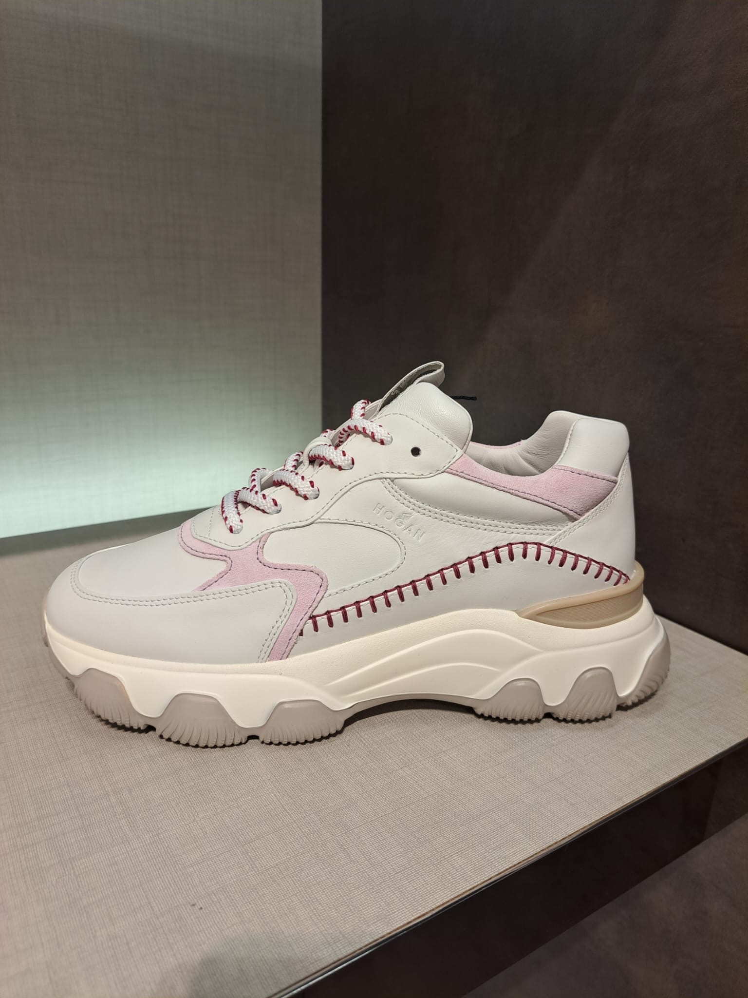 Hogan Hyperactive sneakers pink white