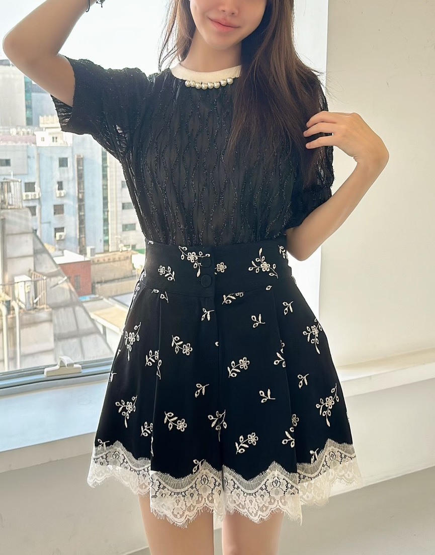 黑色小花蕾絲高腰褲裙