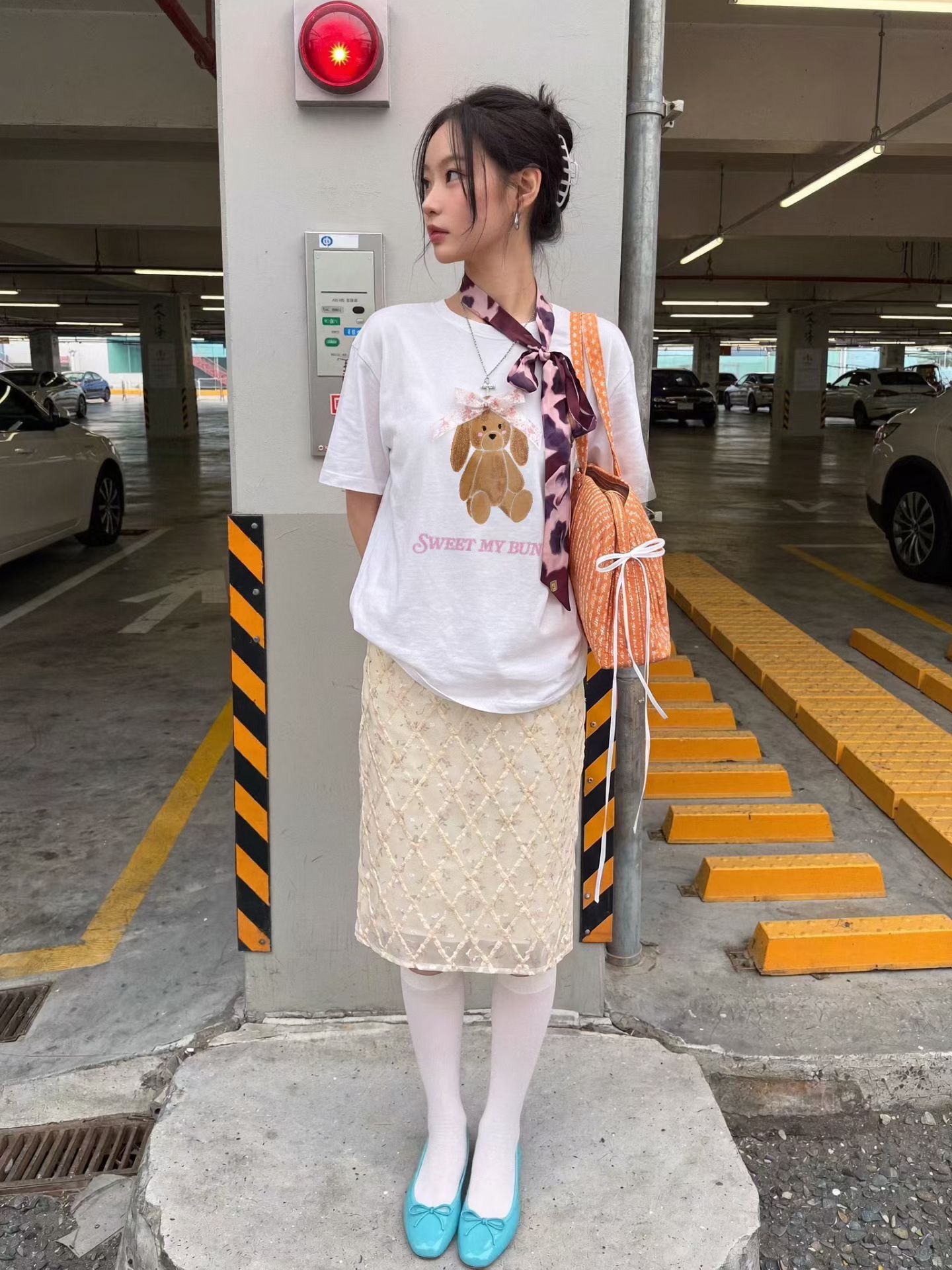 粉花蝶結玩偶短袖T