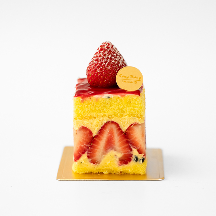 French Strawberry Cake PTW348P