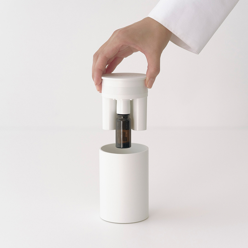 AT AROMA - Nebulising Diffuser One+ | White or Grey