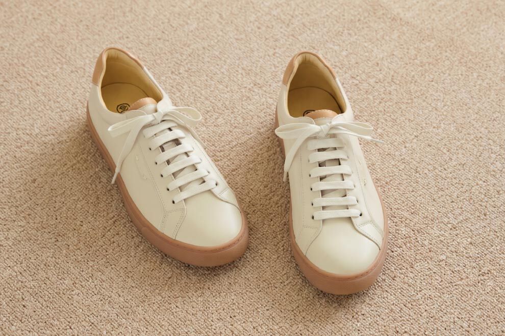 LibreSole XV1經典皮革休閒鞋扁平鞋帶示範