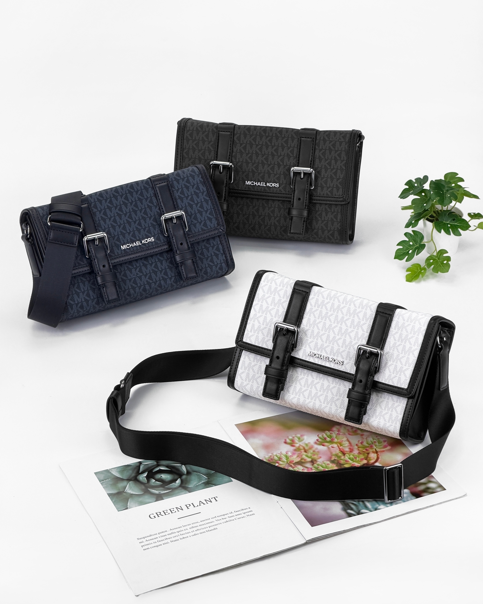 Michael Kors MK 經典滿版 磁扣 翻蓋式 斜背包 郵差包