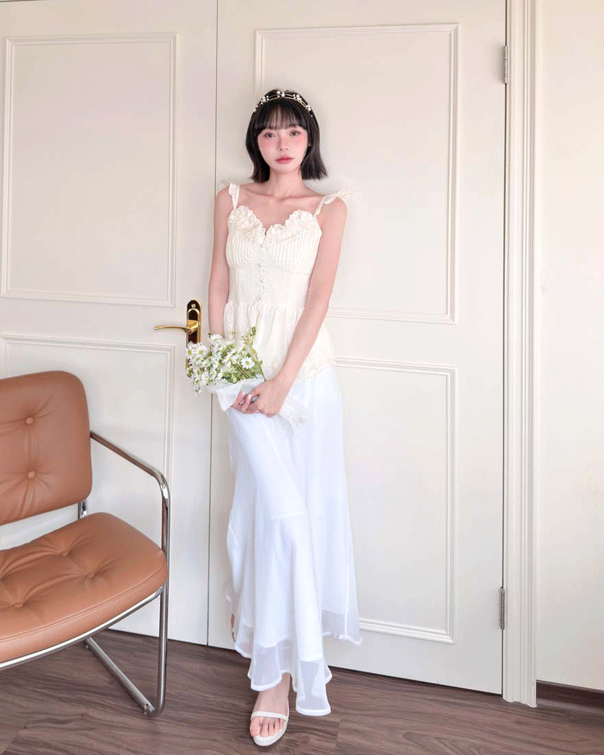 LINA LINA別緻眷戀立體花朵緹花刺繡排釦上衣-奶油杏