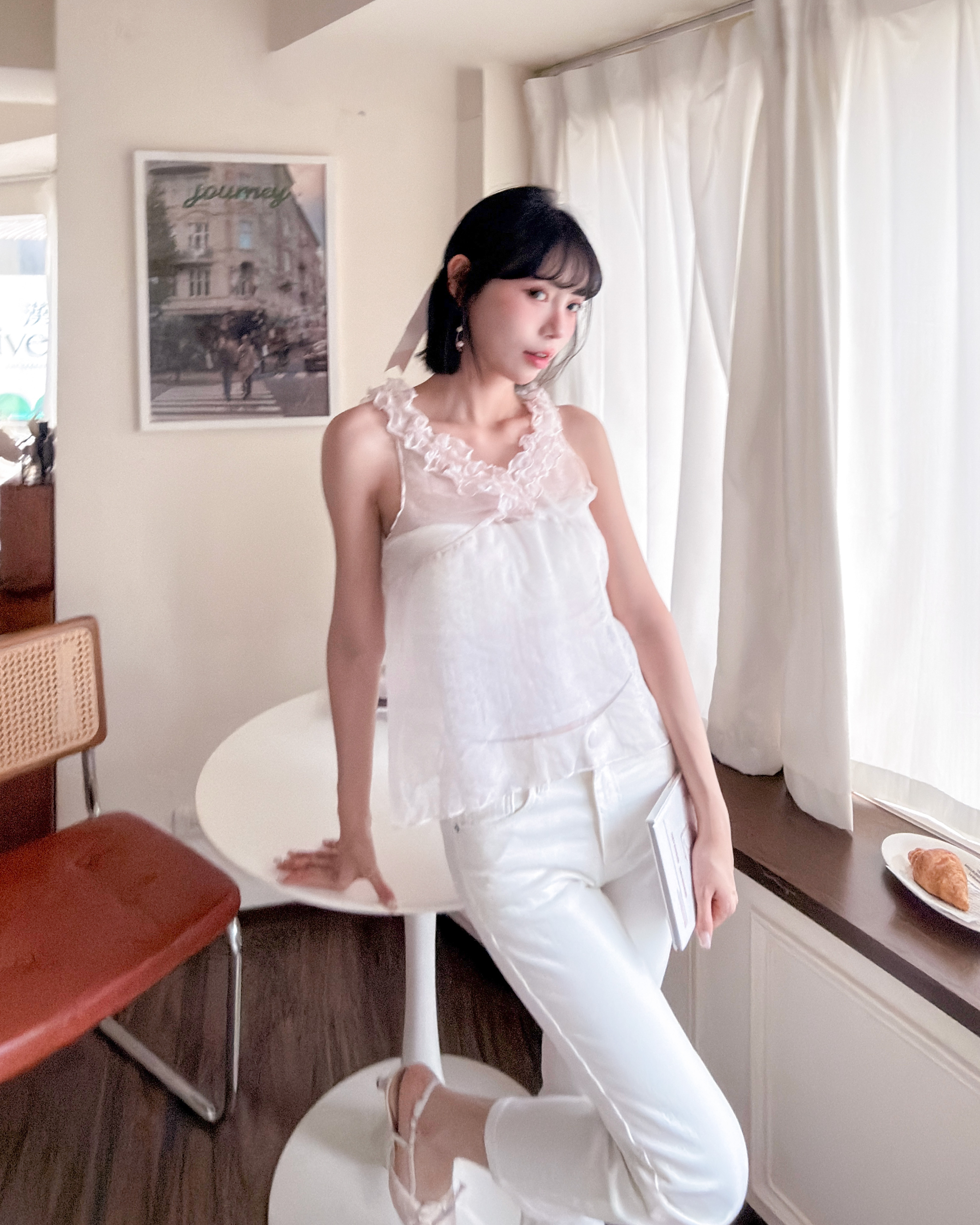 LINA LINA正韓柔美仙氣層次荷葉滾邊織紋上衣-淡雅粉