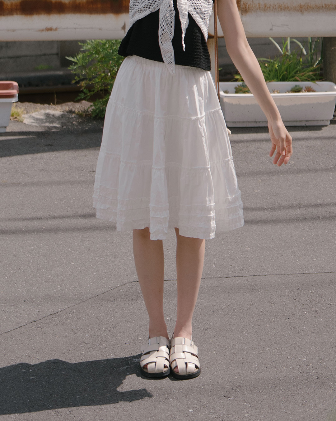 Multi-layered ruffled five-quarter skirt, available in three colors【03010951】in stock+pre-order