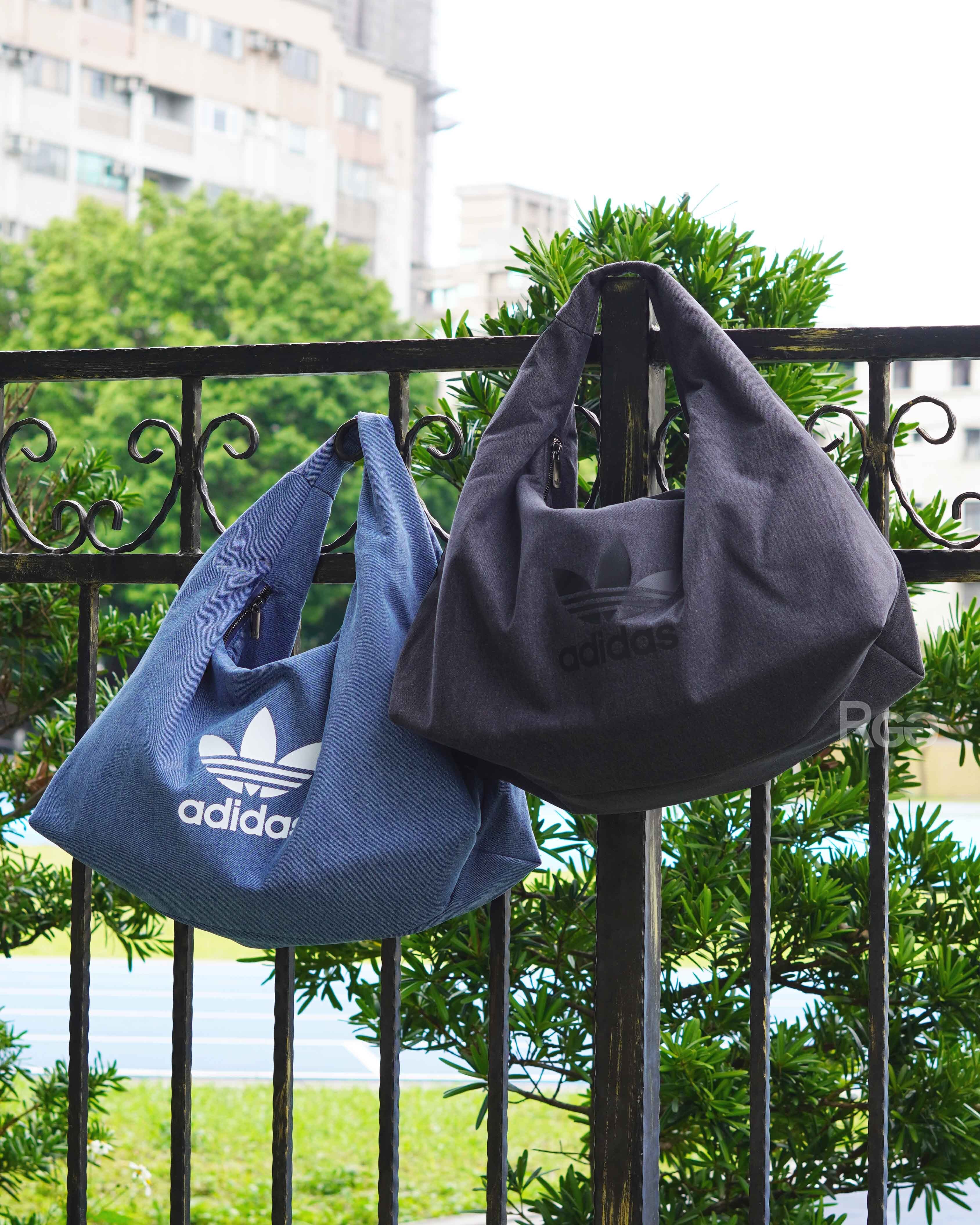 Adidas 經典牛仔風三葉草肩背包 斜挎包 (IX7693) (IX7694)