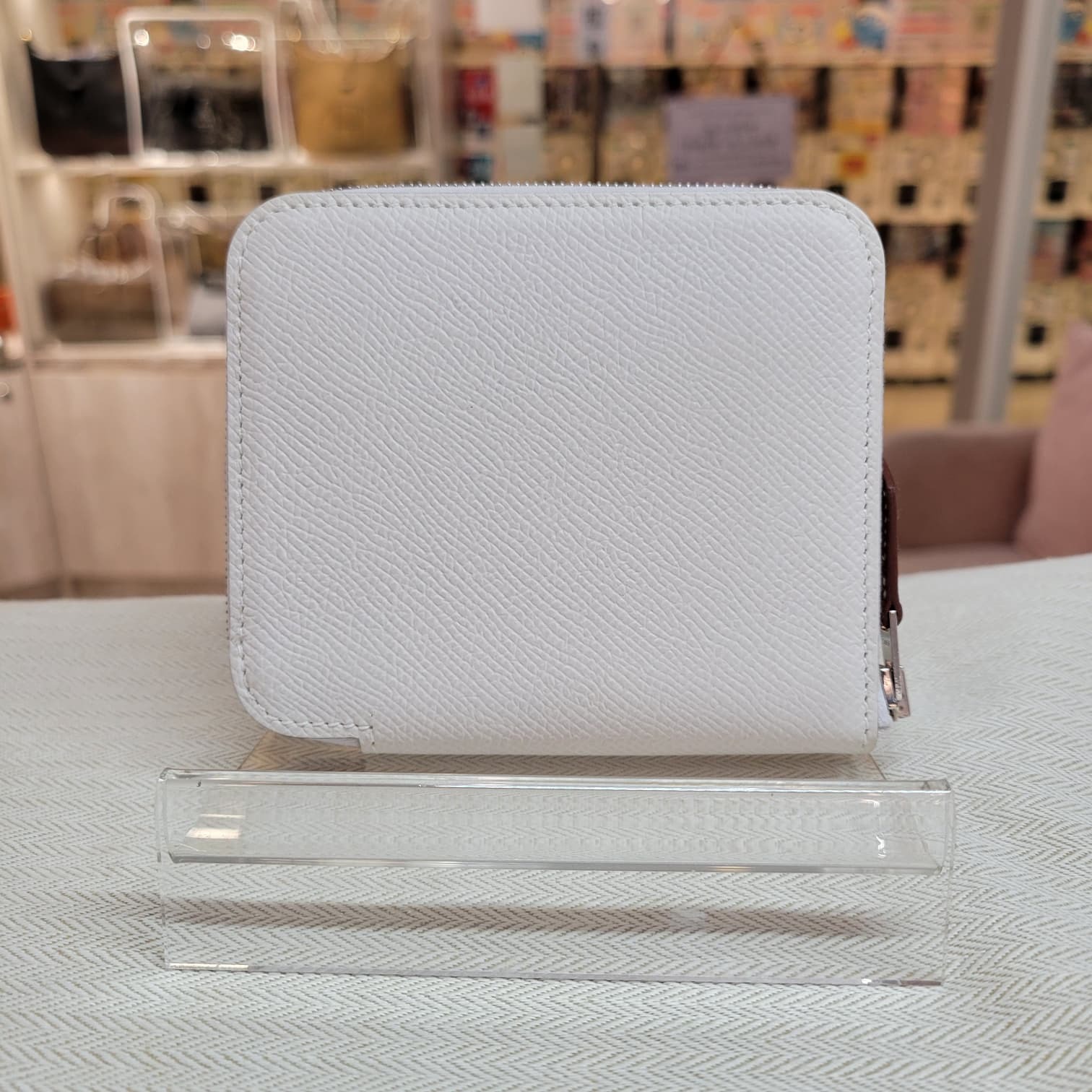 Hermes silk in compact 短錢包Gris pale/rubis