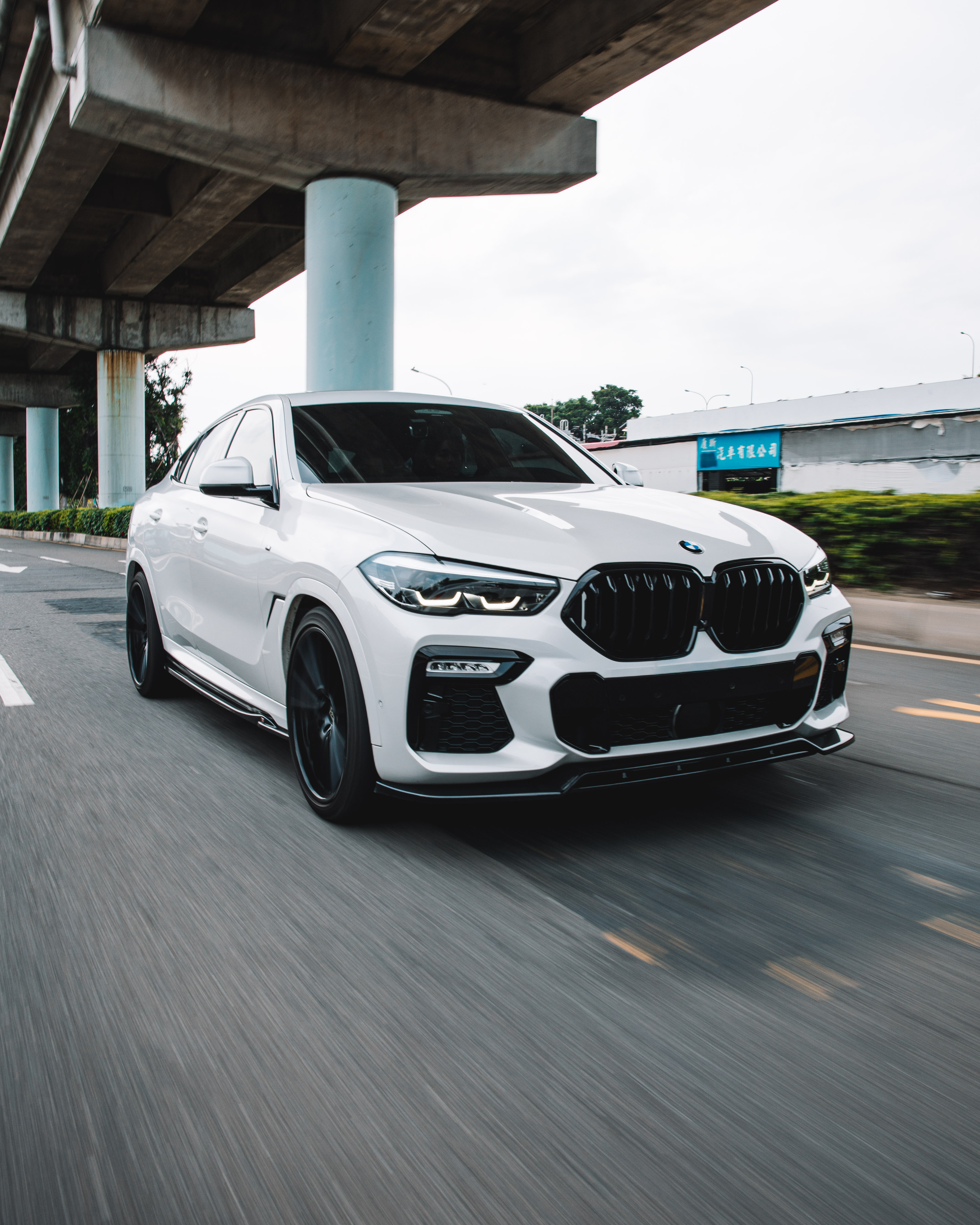 BMW X6 XDRIVE 40i