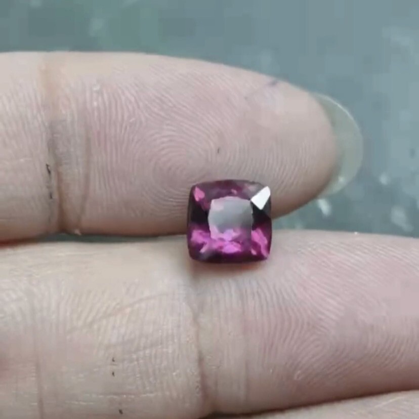 【訂製】客製尺寸石榴石  (8×8×4mm)