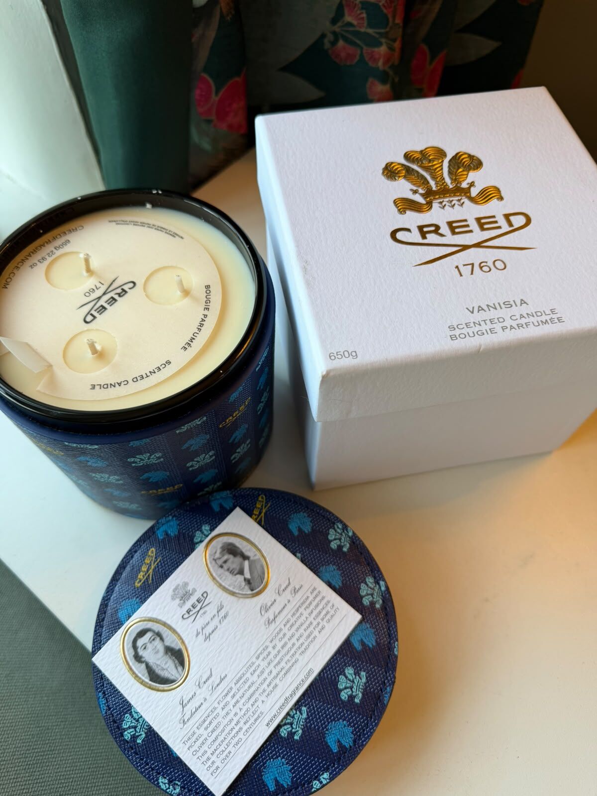 英國代購 28 Vanisia（梵尼西亞）」大容量 650g 頂級皮革香氛蠟燭包裝盒。
