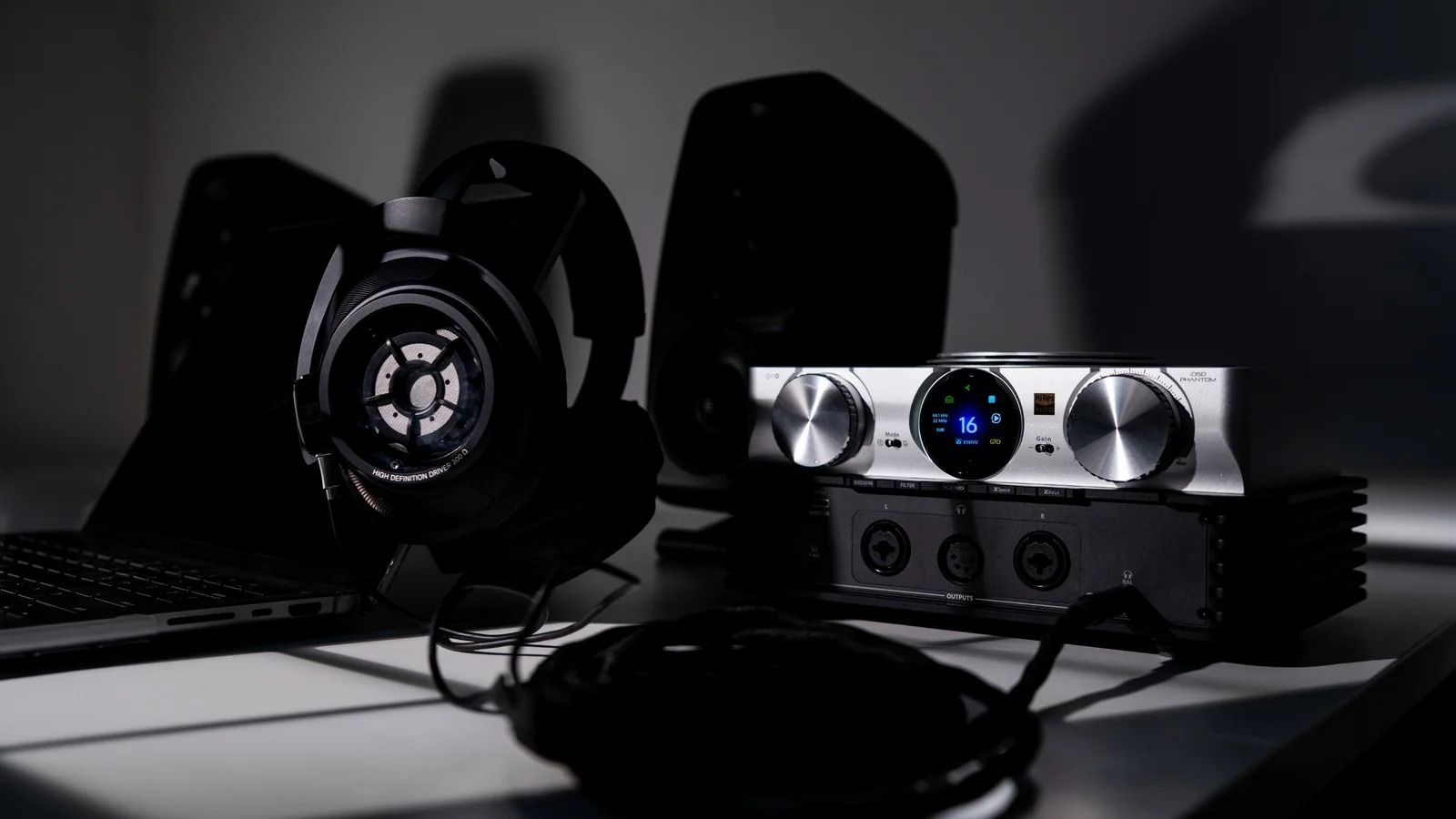 iFi Audio iDSD Phantom Desktop Head-Fi experience