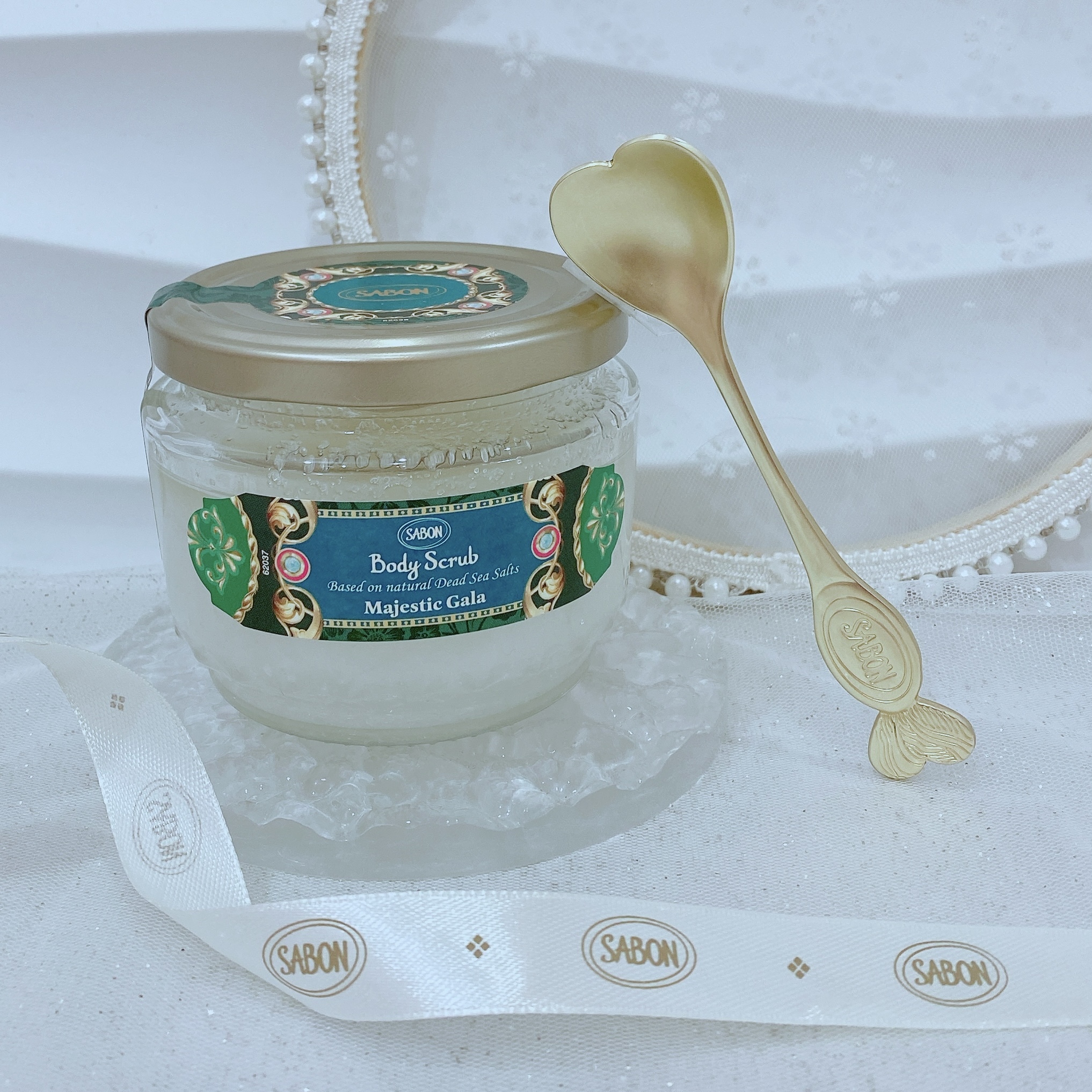 Sabon 瑰麗盛宴系列聖誕限量版死海鹽身體磨砂 320g