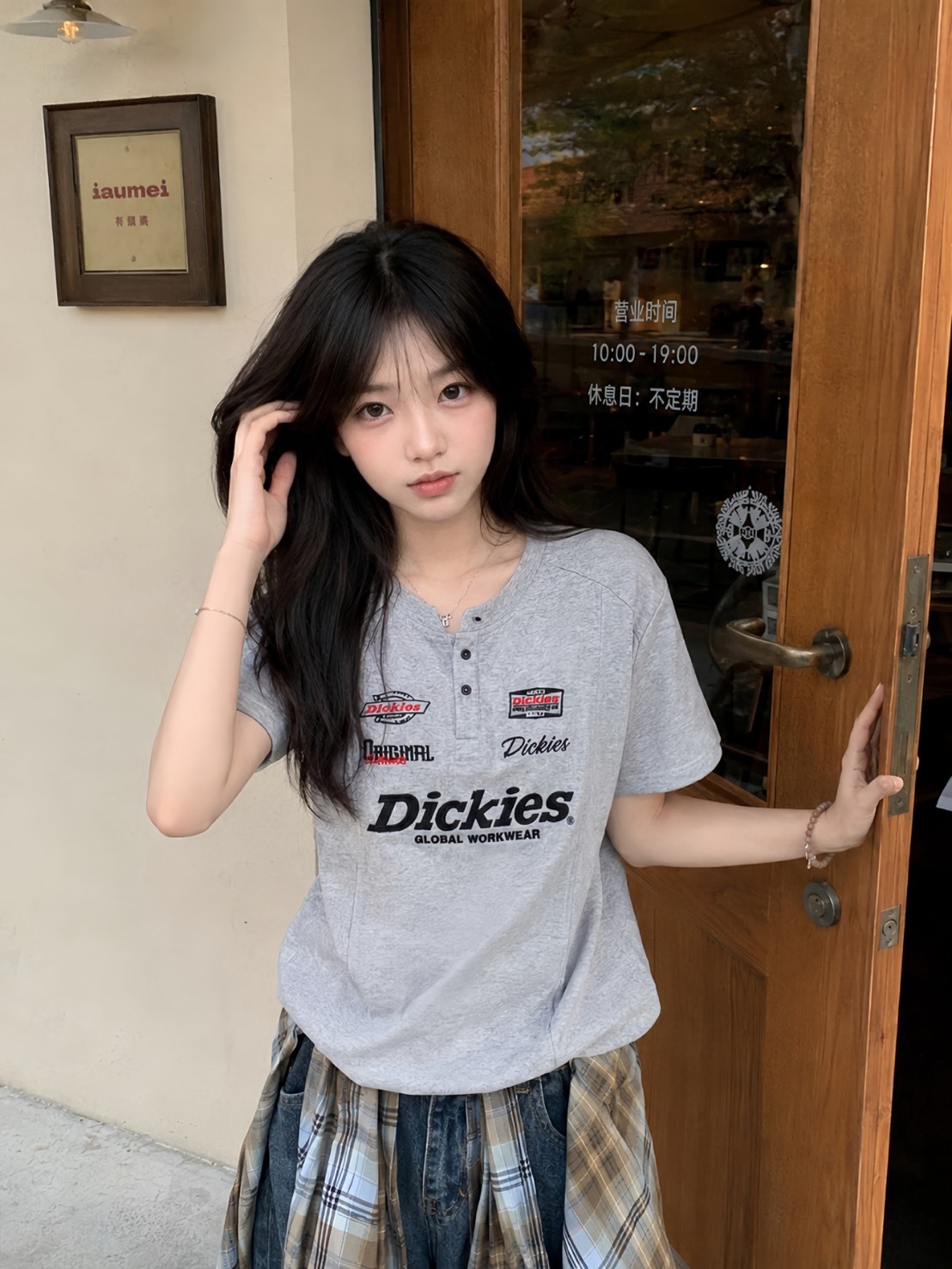 DICKIES 美式復古 刺繡機車風 解構拼接 亨利領 短袖T 男女同款
