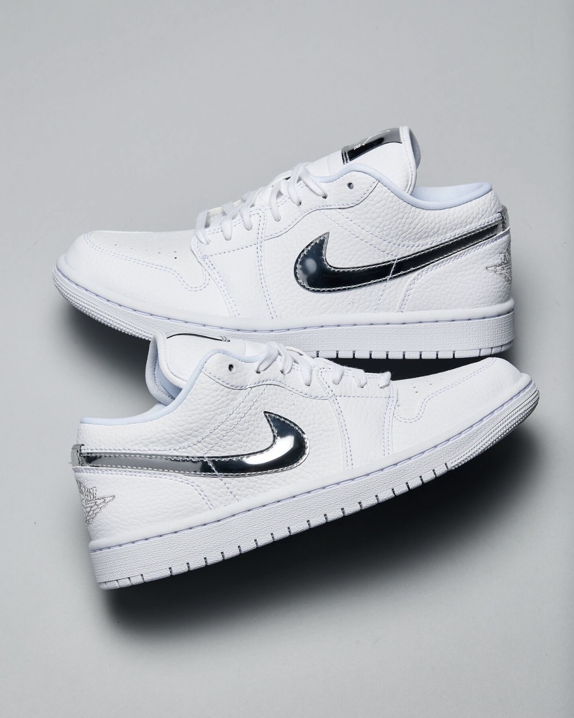 【逢甲 FUZZY】W Air Jordan 1 Low "Metallic Silver" 白銀 IQ9381-100