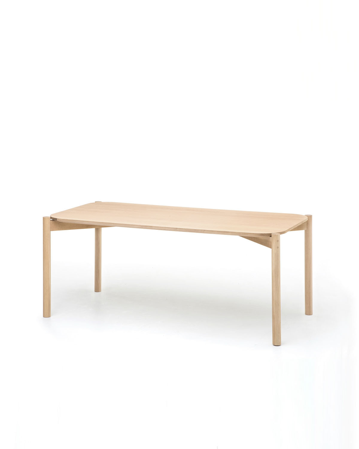 Castor Table 餐桌 (三種尺寸)