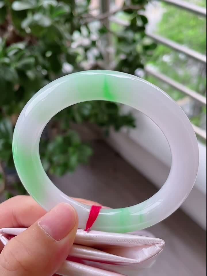 6155846 56mm春彩圓條翡翠手鐲 (54-56)