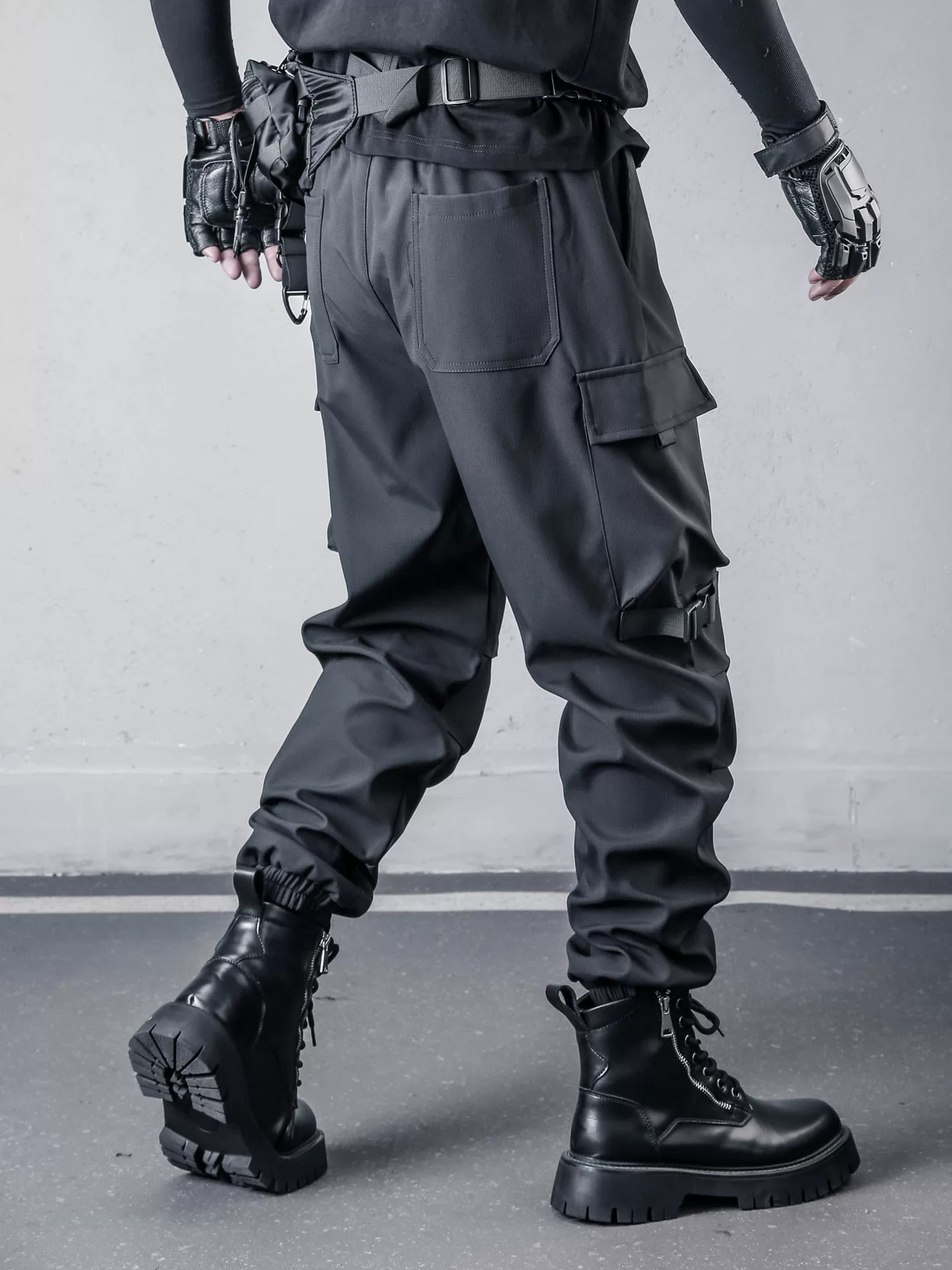 𝙏𝙀𝘾𝙃𝙒𝙀𝘼𝙍 對稱口袋織帶束腳褲