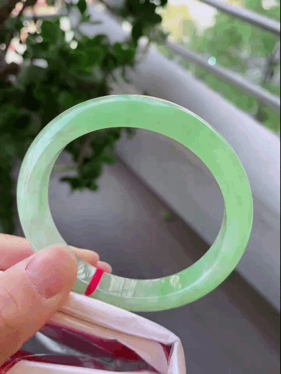 6155847 62mm果綠翡翠手鐲 (60-62)