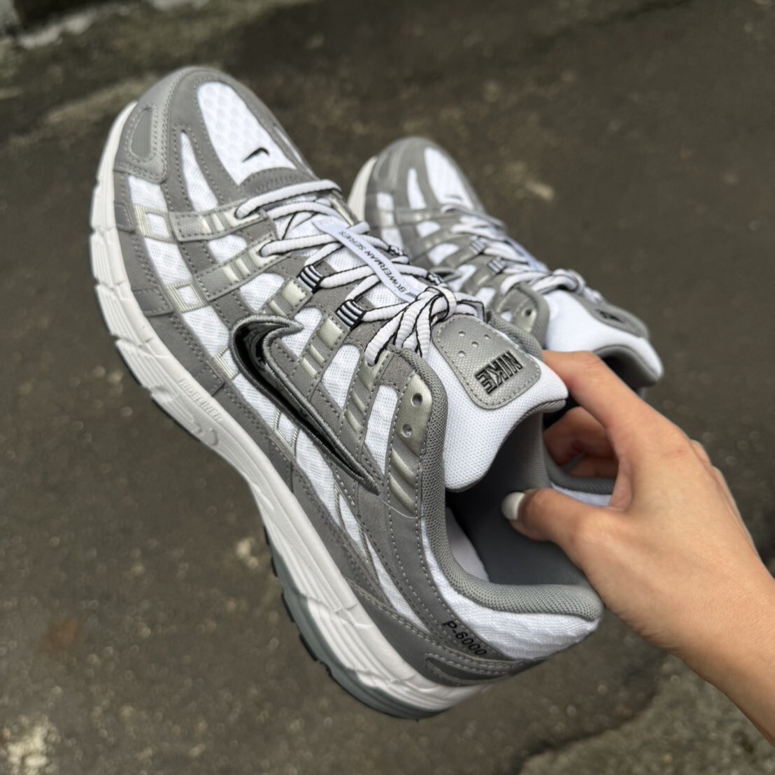 【官網限定】NIKE P-6000 銀白色 短麂皮 復古 男鞋 IR2004-100 VI