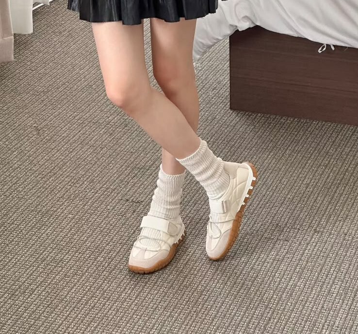 AC06 #5305  偏細 SIZE:230-250 $519