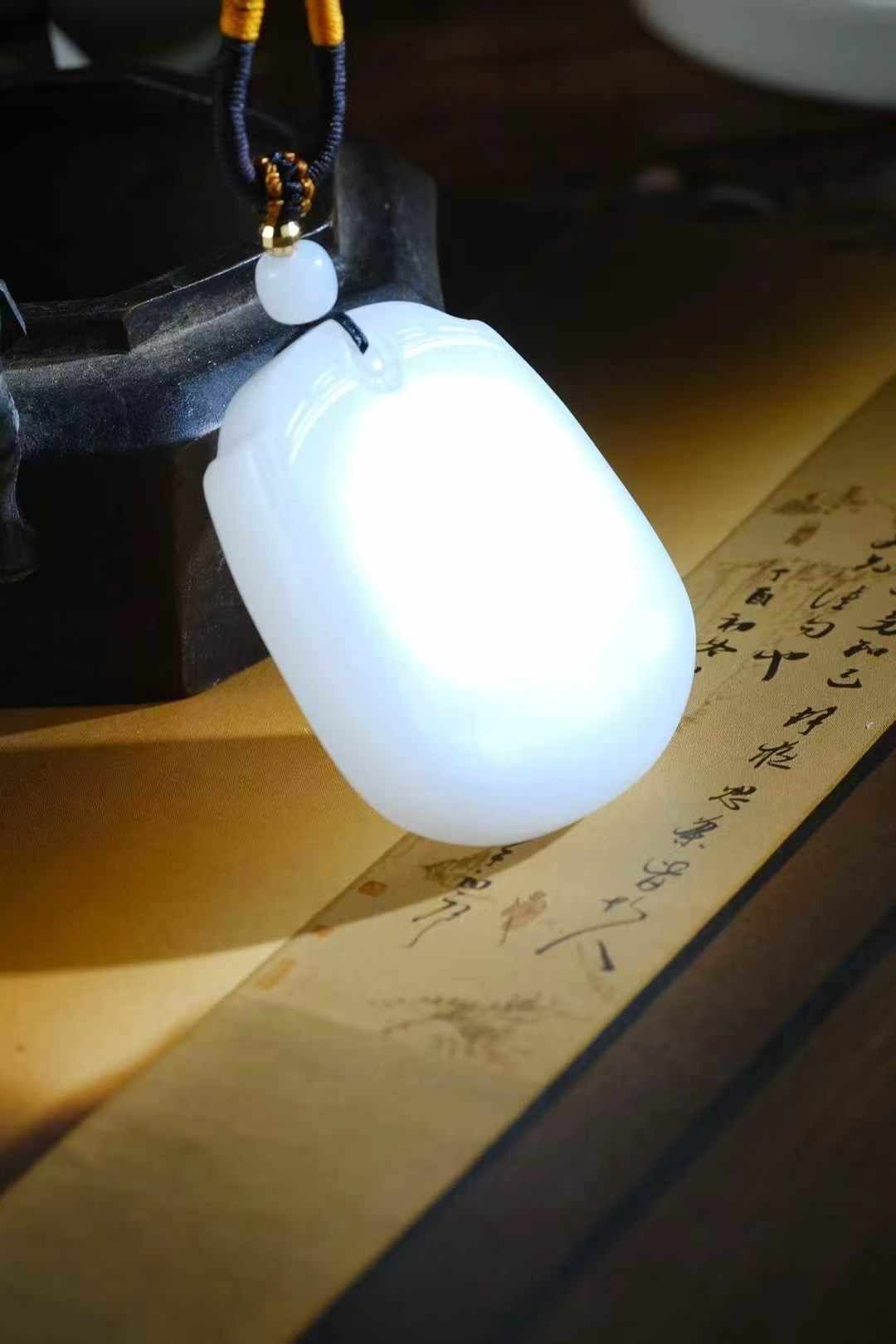 61579 和田玉鋼板料羊脂白玉平安無事牌