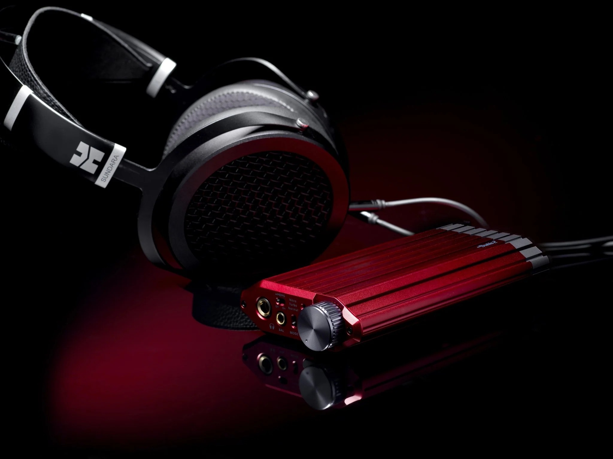 iFi Audio iDSD Diablo 2 Bluetooth DAC Headphone Amp three power modes: Normal, Turbo and Nitro