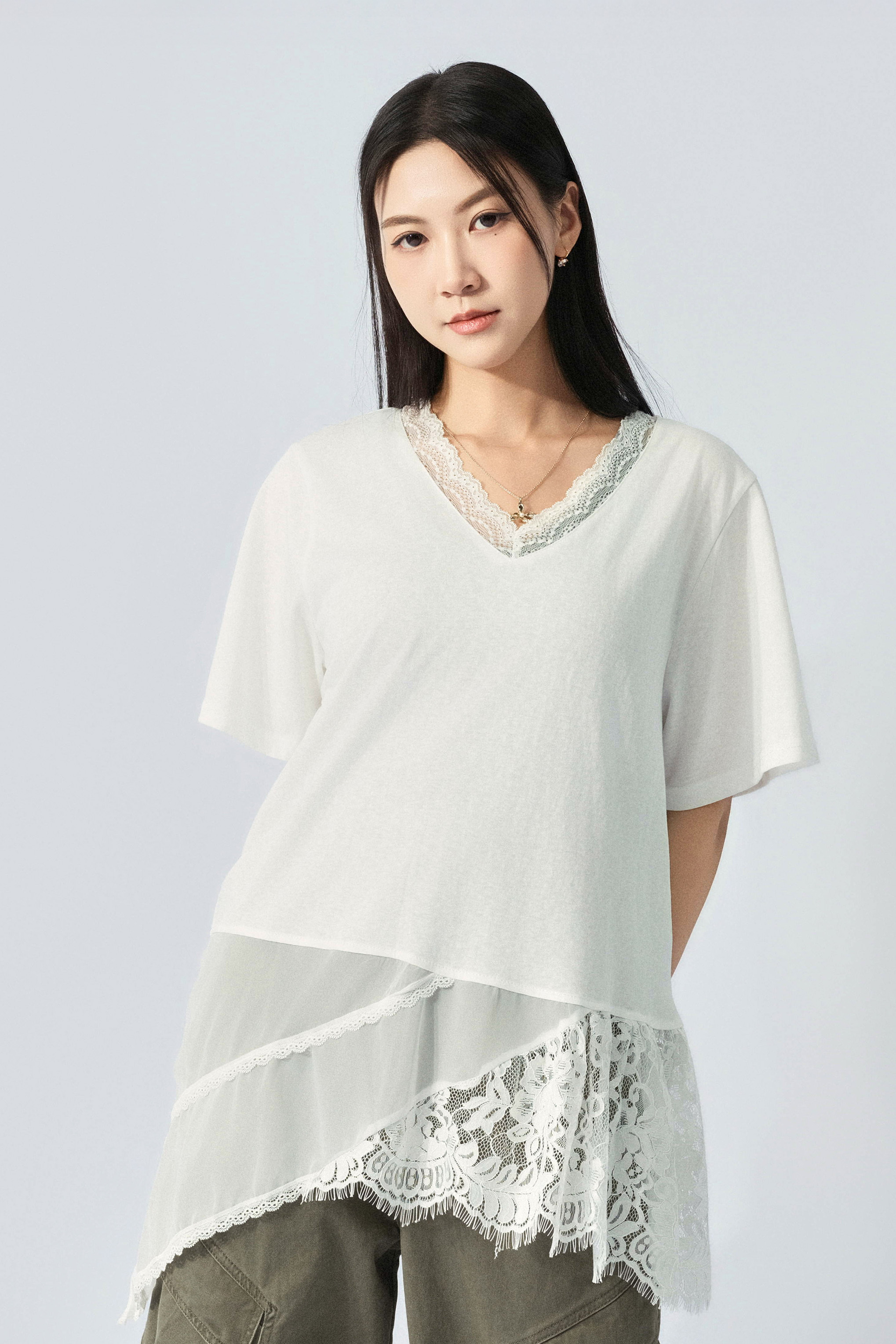 雪紡拼蕾絲斜腳tee (預購產品）