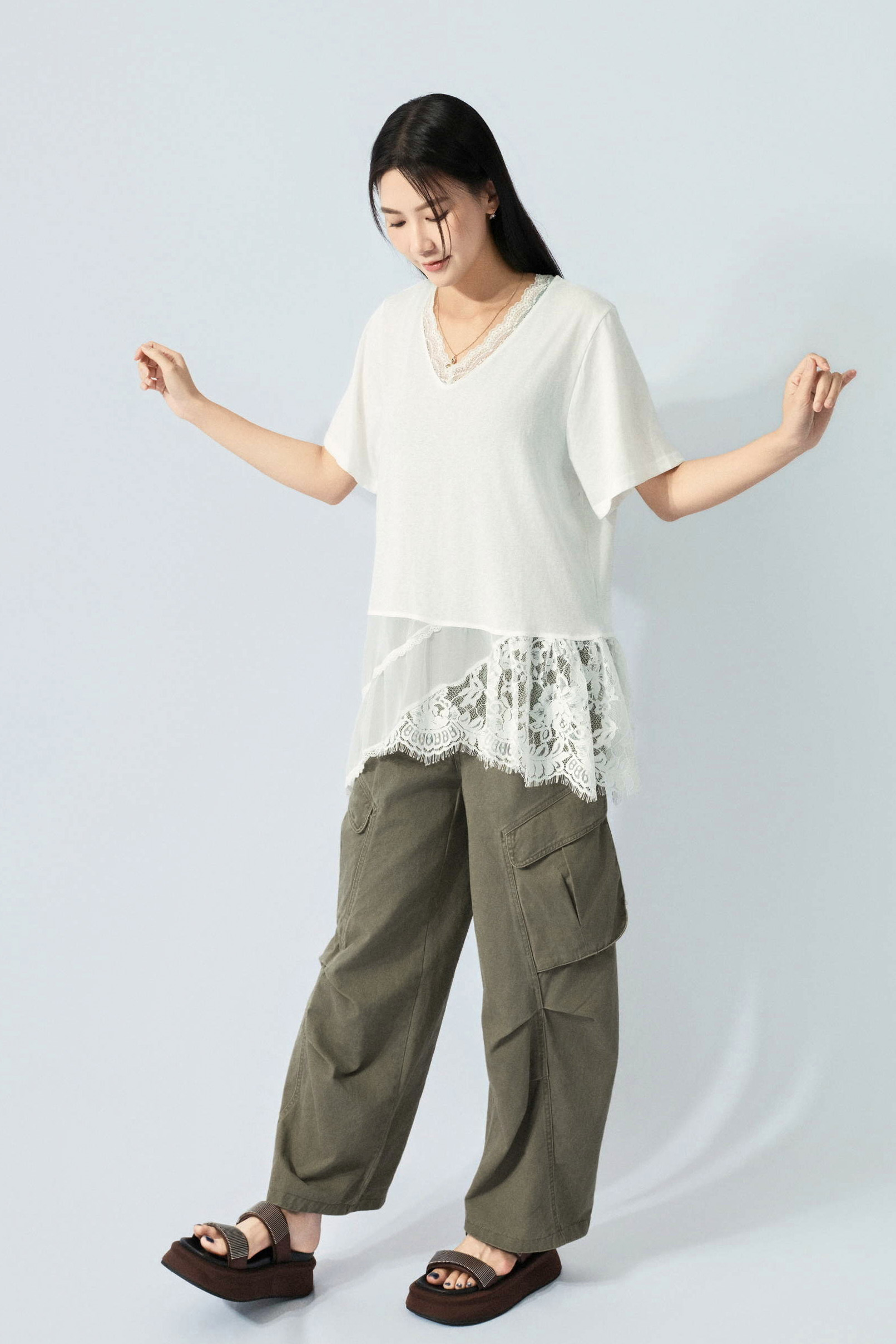 雪紡拼蕾絲斜腳tee (預購產品）