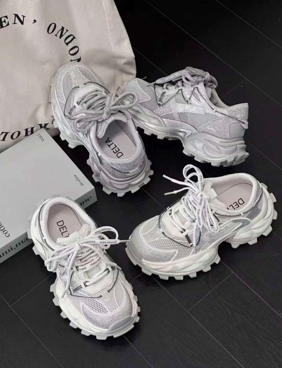 DD02 #7851(牛皮)  內高5cm 足碼 Size : 225~250 $599