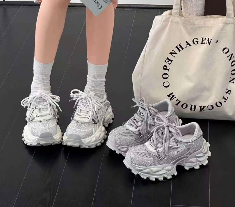 DD02 #7851(牛皮)  內高5cm 足碼 Size : 225~250 $599