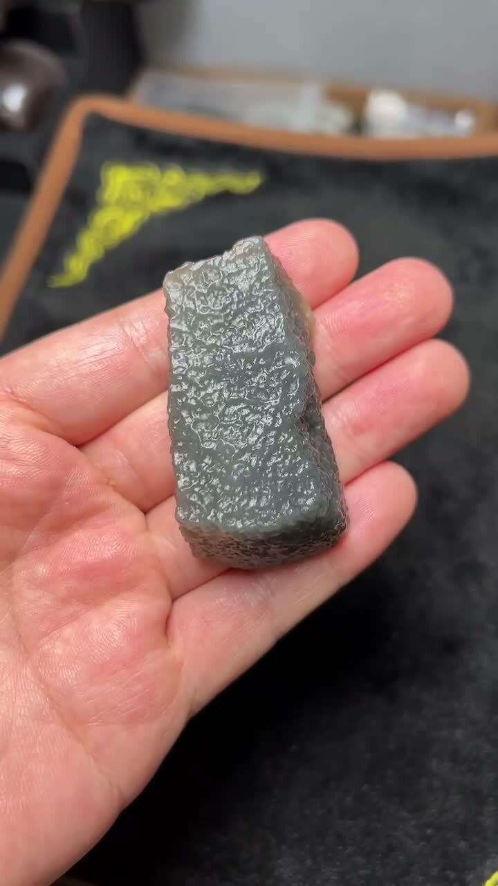 和田玉戈壁料煙灰原籽,天然和田玉軟玉
