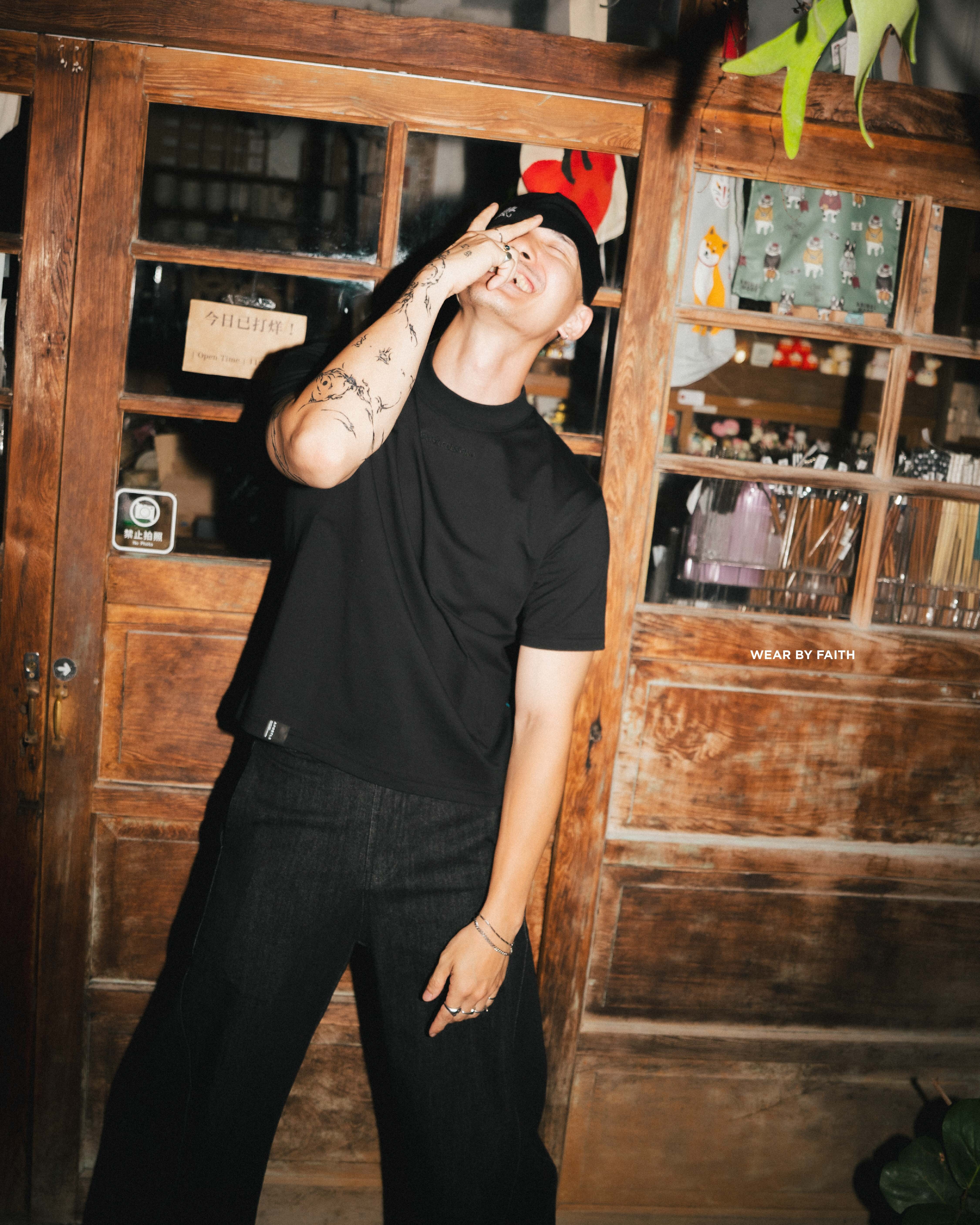 Apostle SF-01 Embroidered Logo Slim Fit Boxy TEE