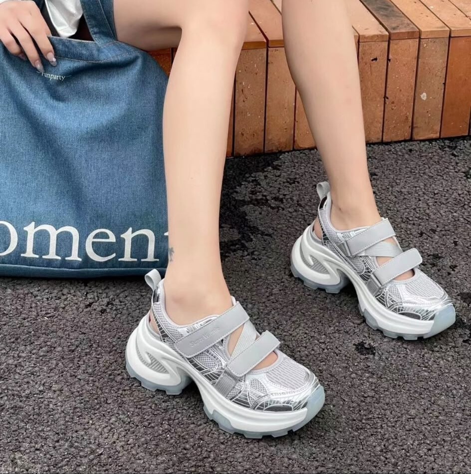 DD10 #7735(牛皮) 偏細 5cm 高  Size : 225~250 $529