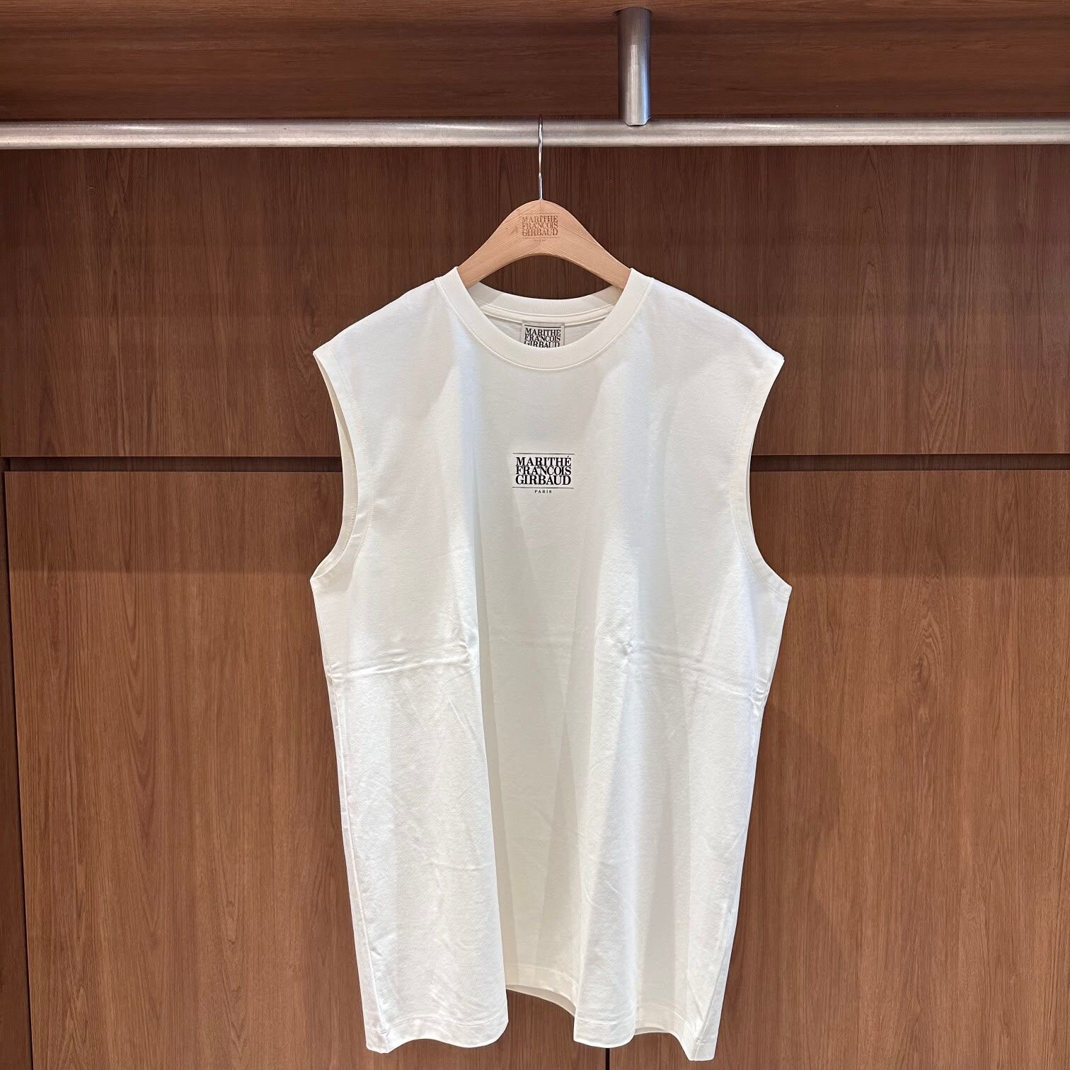 MARITHE FRANCOIS GIRBAUD (MFG)｜涼感🧊 MFG46USV201 SORONA COOL SMALL CLASSIC LOGO SLEEVELESS [3 colors]