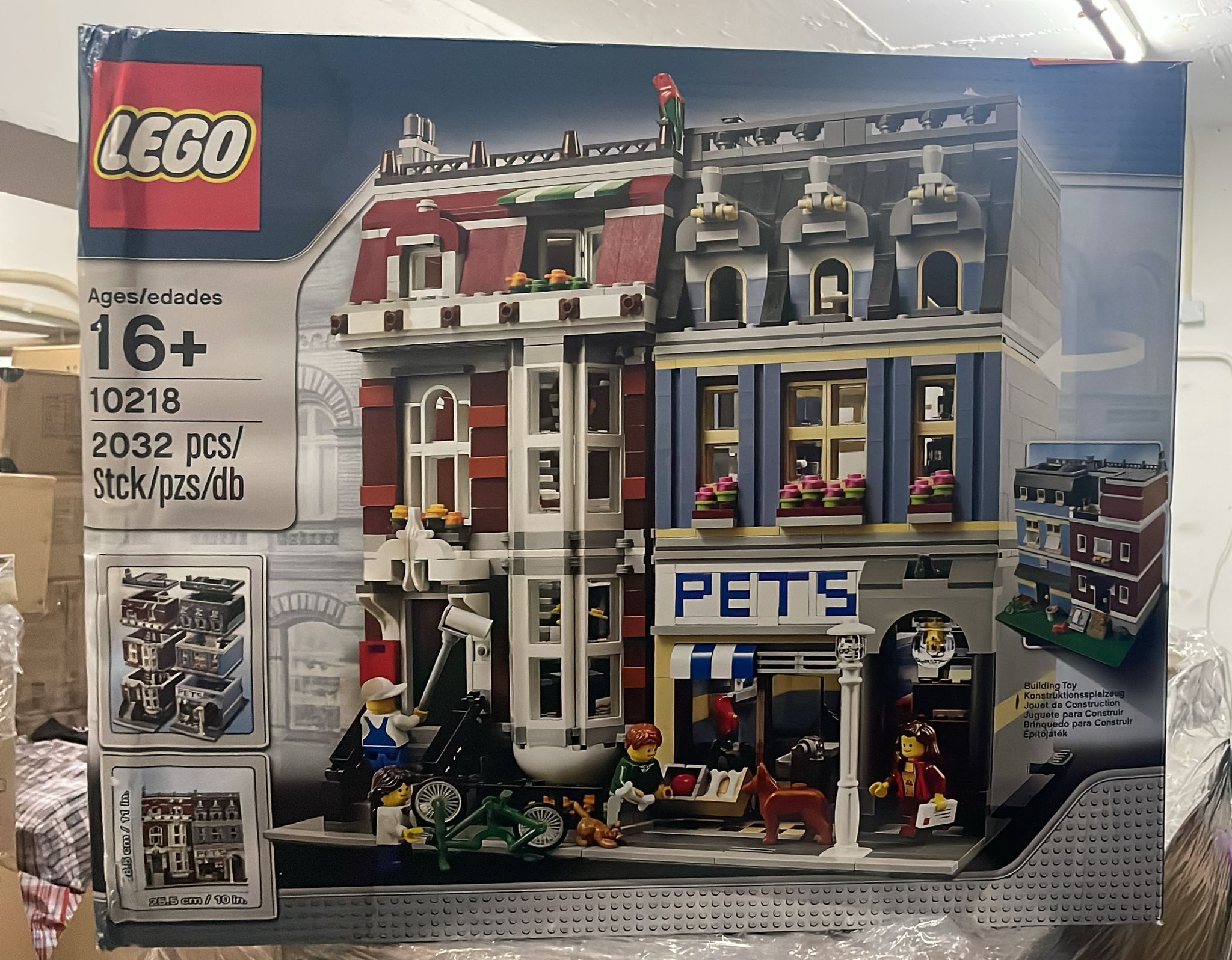 【已開封，外盒損壞,有壓紋, 殘盒不設退換】 Lego 10218 Modular Houses Pet Shop