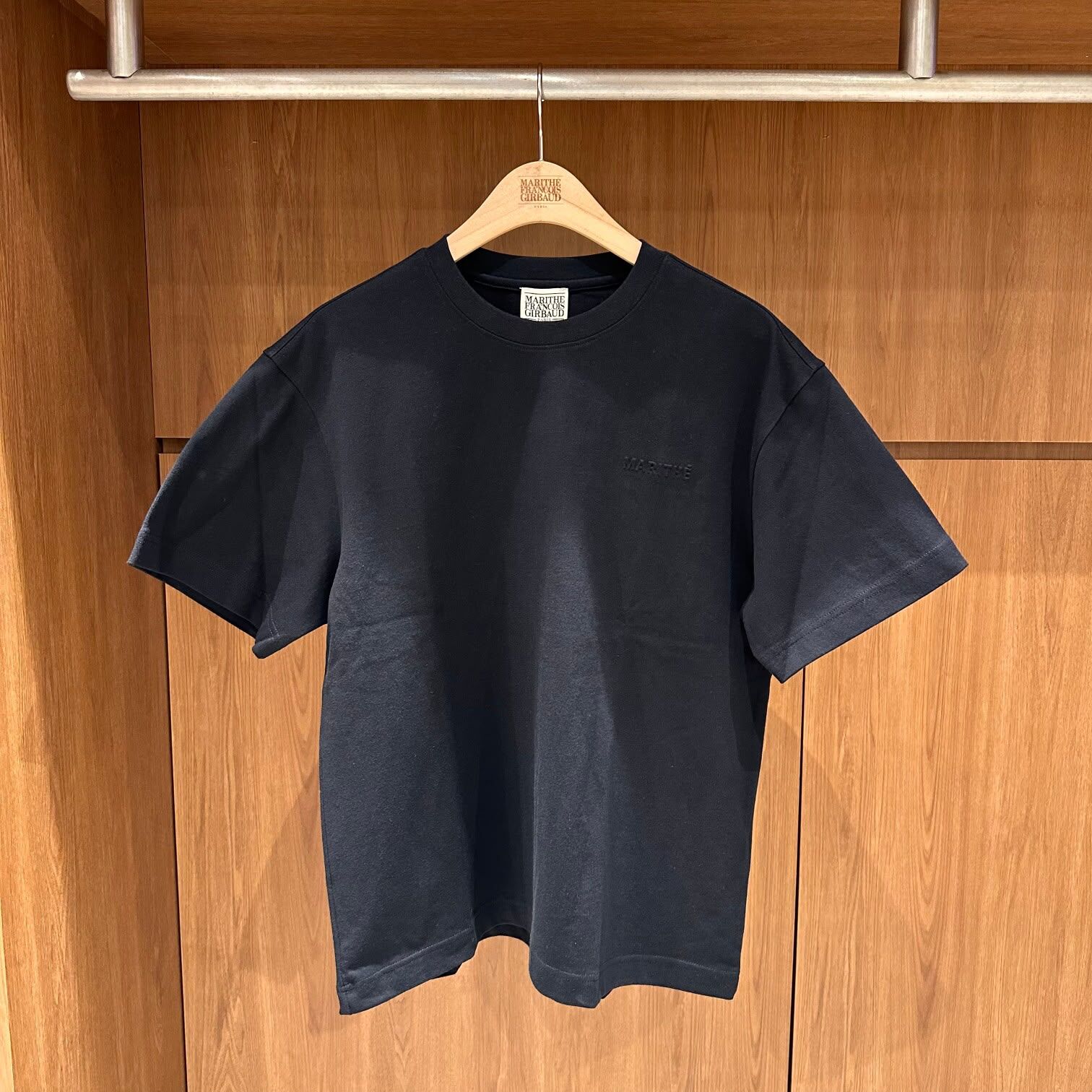 MARITHE FRANCOIS GIRBAUD (MFG)｜MFG46UTS206 EMBO SMALL REGULAR LOGO TEE [3 colors]