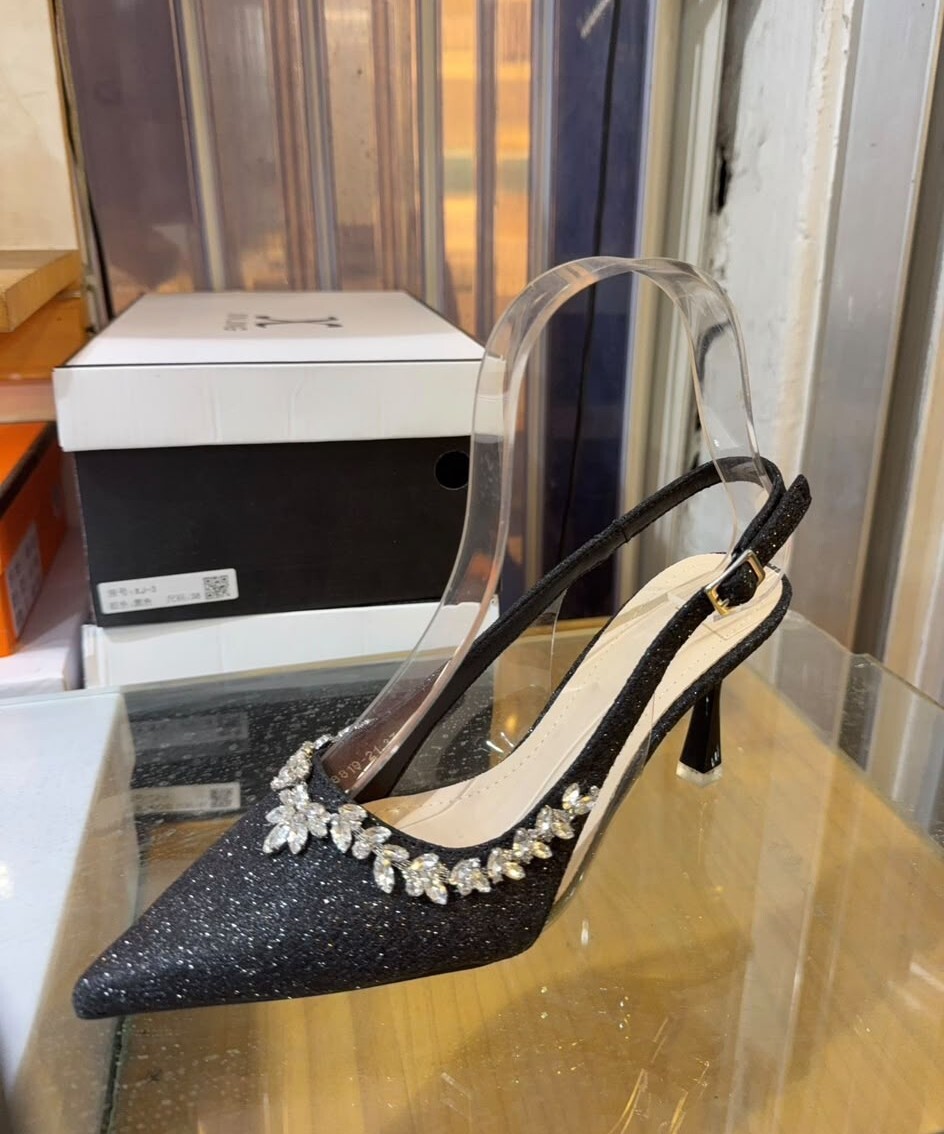 SD02  7cm 偏細  Size : 225~245 $599