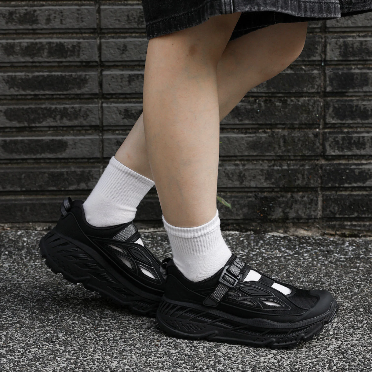 預訂 | Hoka Stinson Breeze 黑色