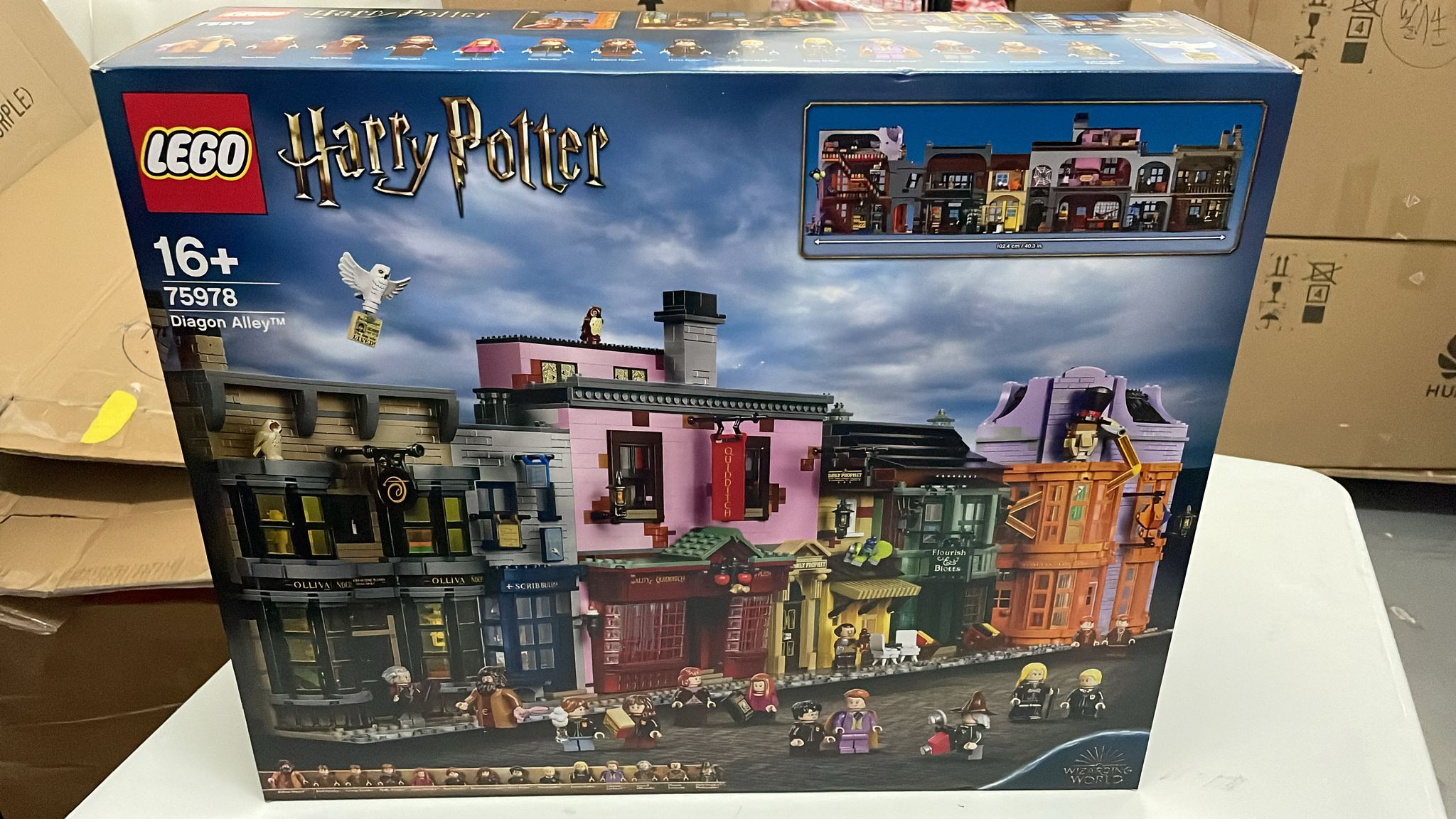 LEGO 75978 Diagon Alley 斜角巷 (Harry Potter™ 哈利波特) 【開封盒，外盒損壞，有壓紋，殘盒不設退換】