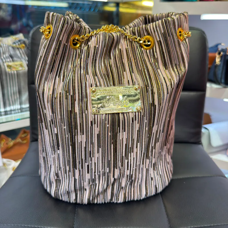0625HB30-THAILAND-HANDBAGS-閃金條紋水桶袋（A30）