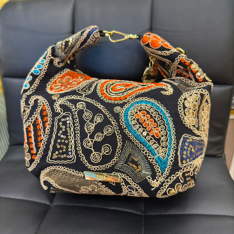 0625HB47-THAILAND-HANDBAGS-波希米亞佩斯利刺繡餃子包（A47）