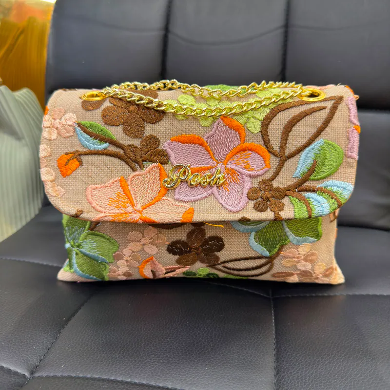 0625HB50-THAILAND-HANDBAGS-杏色彩花刺繡長方形袋（A50）