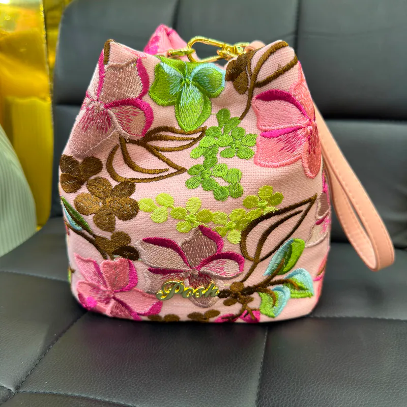 0625HB56-THAILAND-HANDBAGS-粉色重工刺繡水桶袋（A56）
